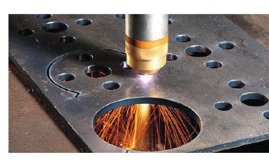 Sparks during metal plate cutting